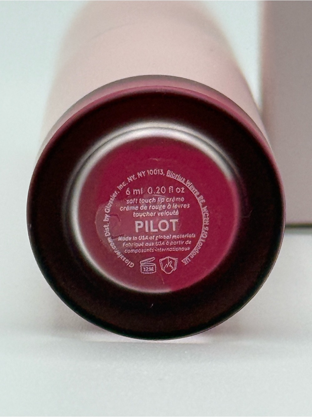 Glossier Lip Cream + ITK Lip Balm + IHKWIP Heart Pouch Gift Set NWT - Picture 3 of 8